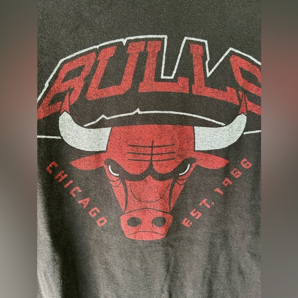 Chicago Bulls Lucky Brand Tee - Picture 2 of 4